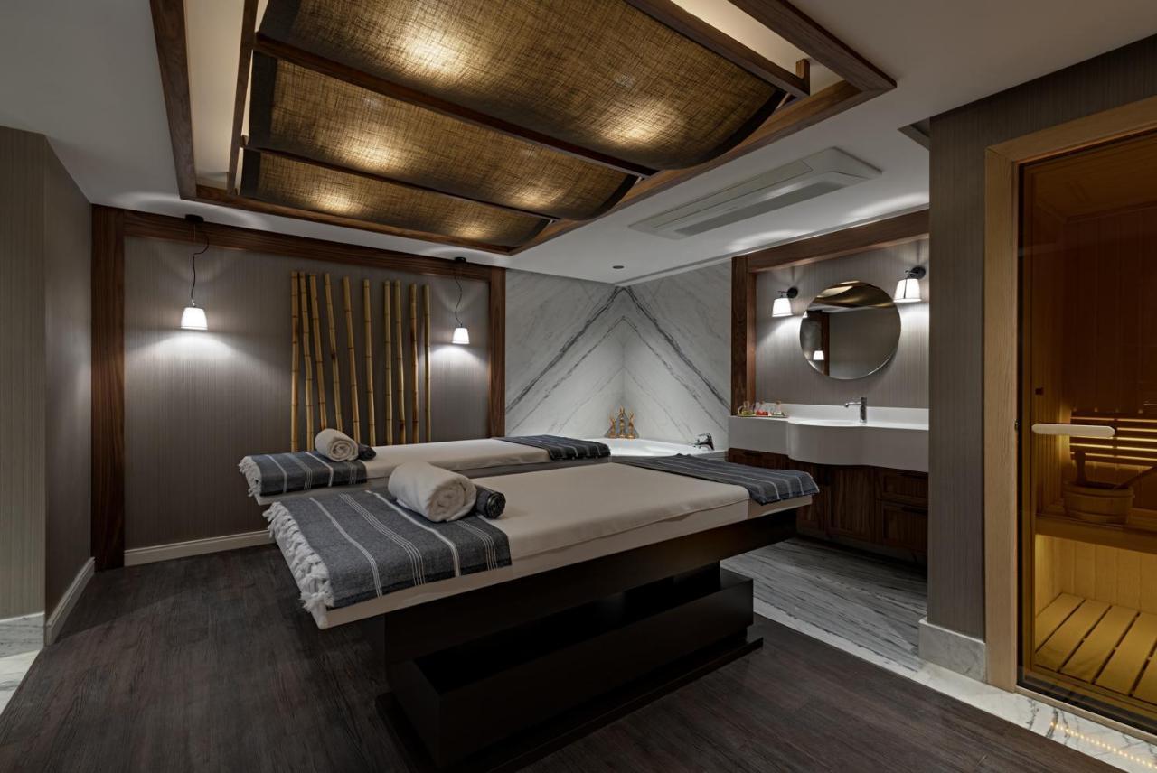 Gleam Collection Hotel อิสตันบูล ภายนอก รูปภาพ 3D rendering of a spa treatment room