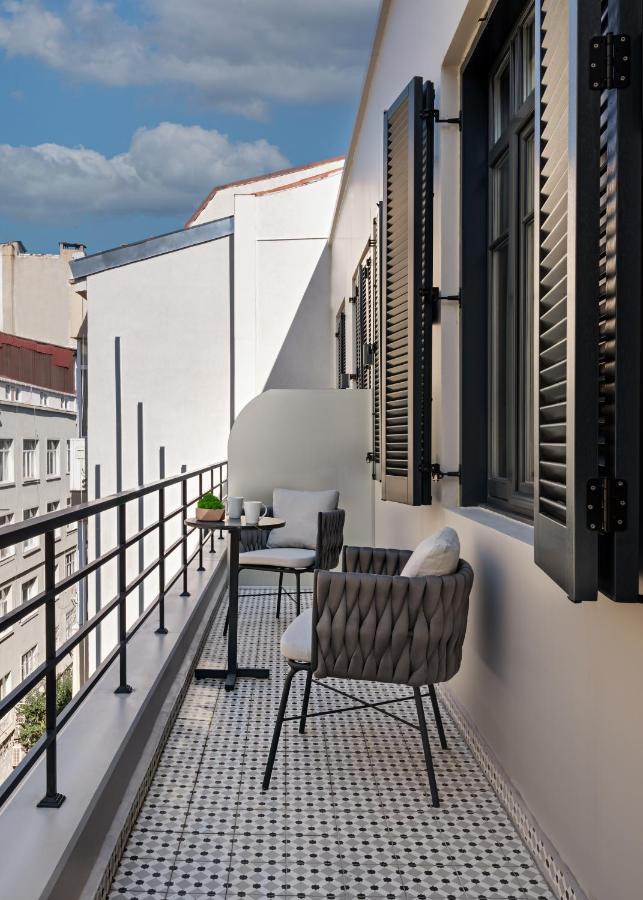 Gleam Collection Hotel อิสตันบูล ภายนอก รูปภาพ A balcony